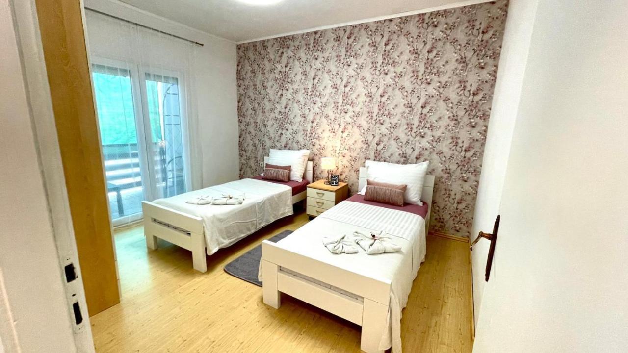 Apartment For 6 + Free Parking Place Zadar Ngoại thất bức ảnh